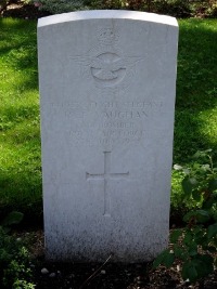 Klagenfurt War Cemetery - Vaughan, Richard Jervis